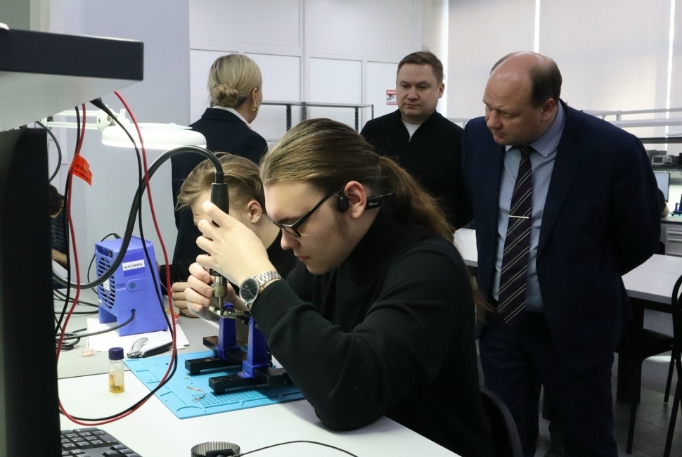 Делегация из Белгородской области посетила Пензенский ИТ-колледж Делегация из Белгородской области посетила Пензенский ИТ-колледж