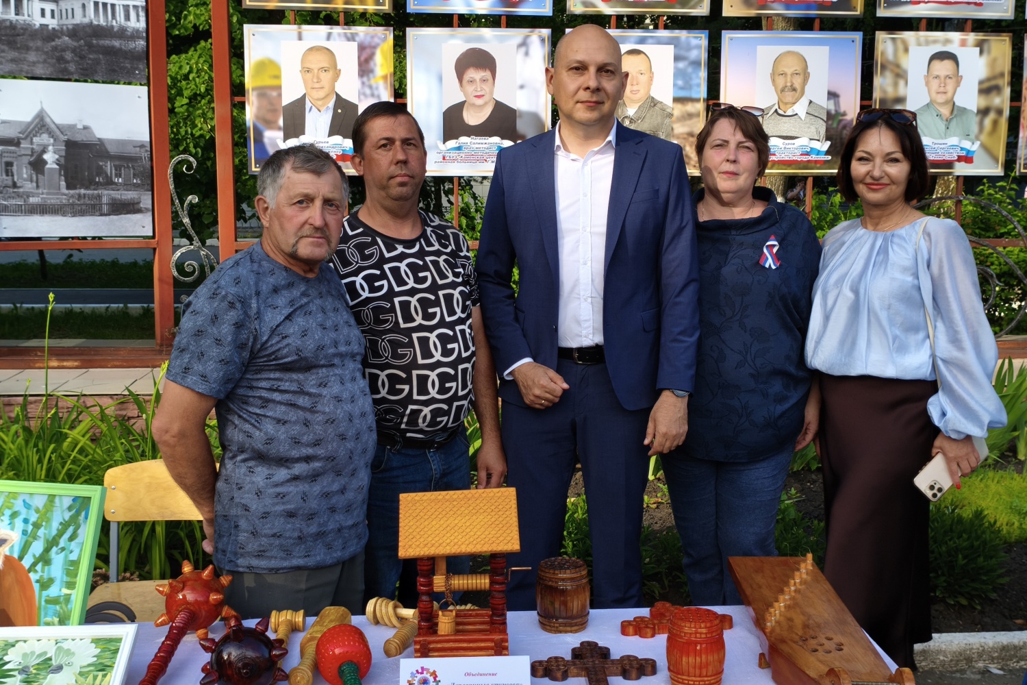 Максим Изосимов поздравил жителей Каменки с Днём России и юбилеем города